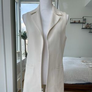 White sleeveless shirt